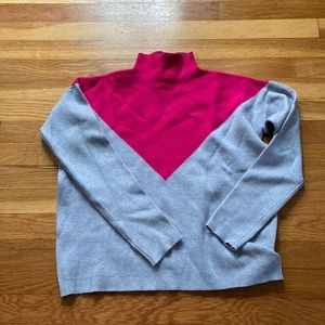 Cynthia Rowley Size Small Long Sleeve Pink & Grewy Turtle Neck Sweater